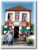 IM002627-768_576 * Cafe Gondree * 576 x 768 * (204KB)